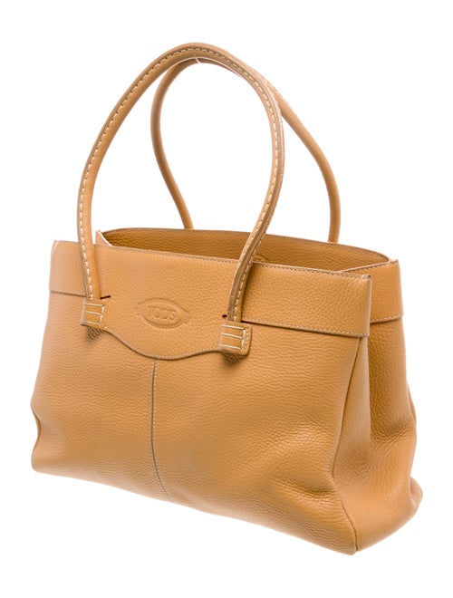 Tod's Leather Shoulder Bag