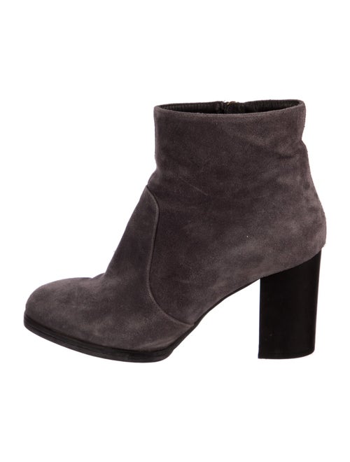 Tod's Suede Boots