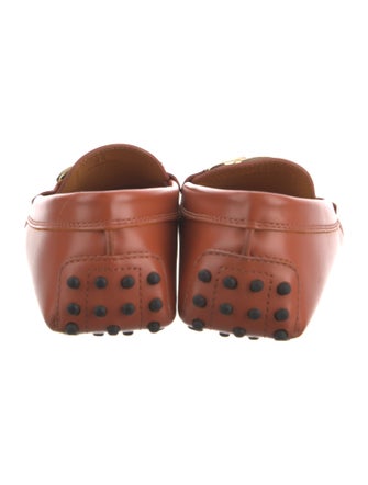 Tod's Leather Chain-Link Accents Loafers