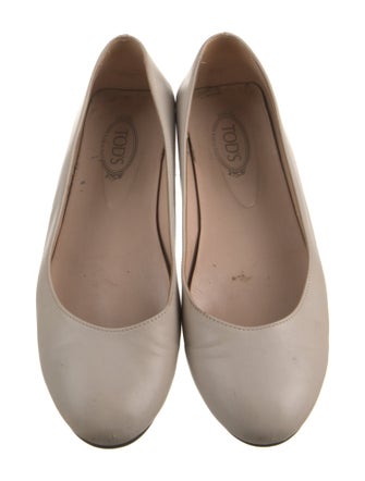Tod's Leather Ballet Flats