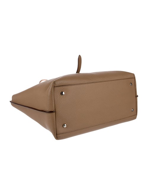 Tod's Leather Shoulder Bag