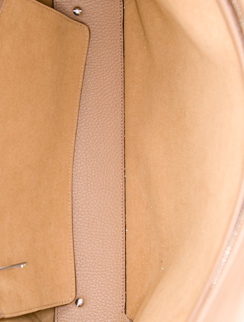 Tod's Leather Shoulder Bag