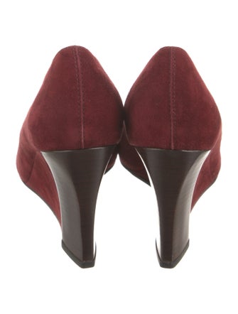Tod's Suede Pumps