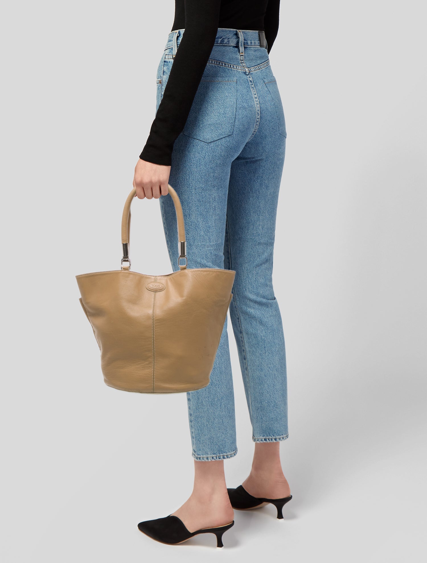 Tod's Leather Shoulder Bag