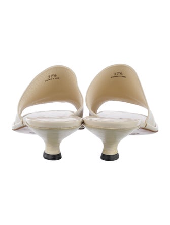 Tod's Leather Slides