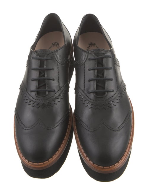 Tod's Leather Scalloped Accent Oxfords