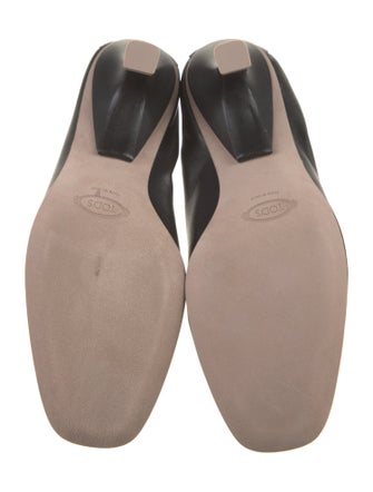 Tod's Leather Pumps