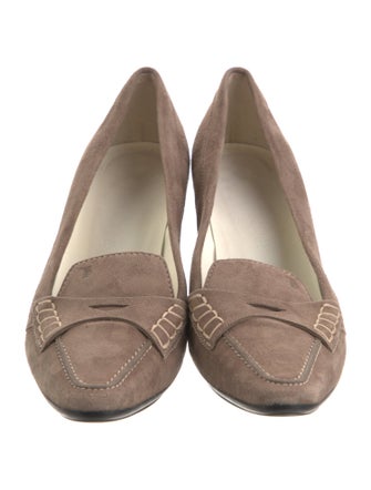 Tod's Suede Pumps