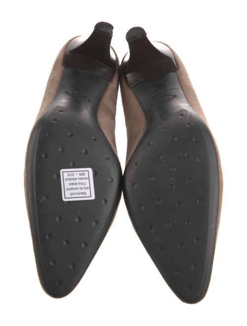 Tod's Suede Pumps