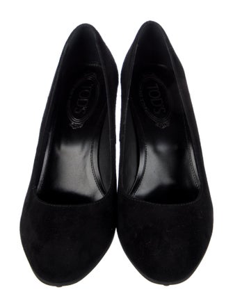 Tod's Suede Pumps