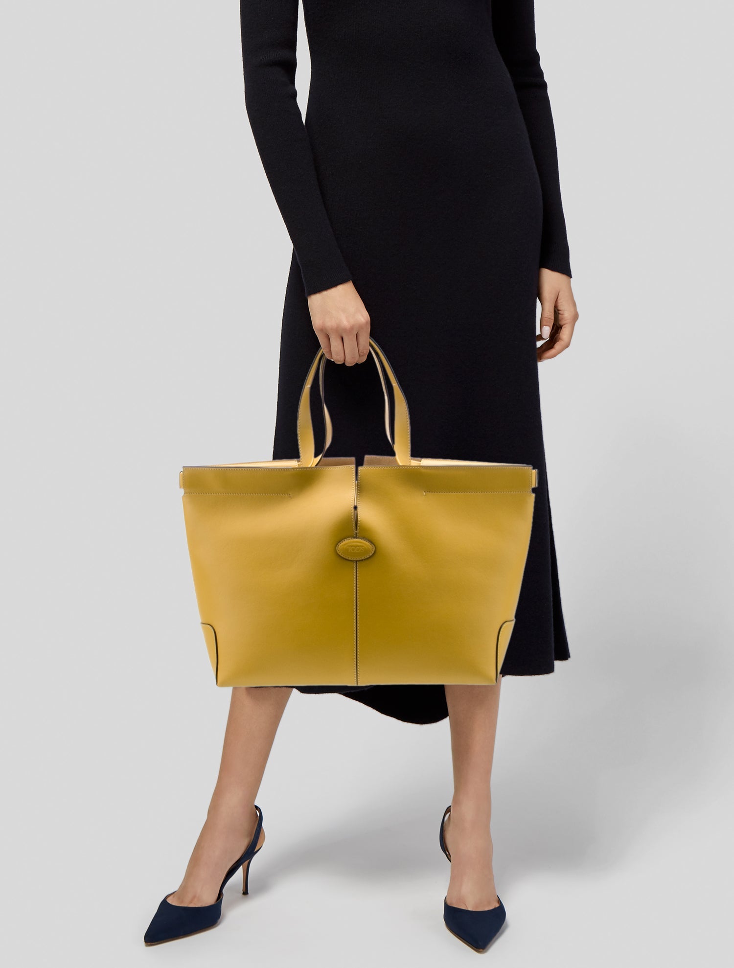 Tod's Leather Di Bag Medium