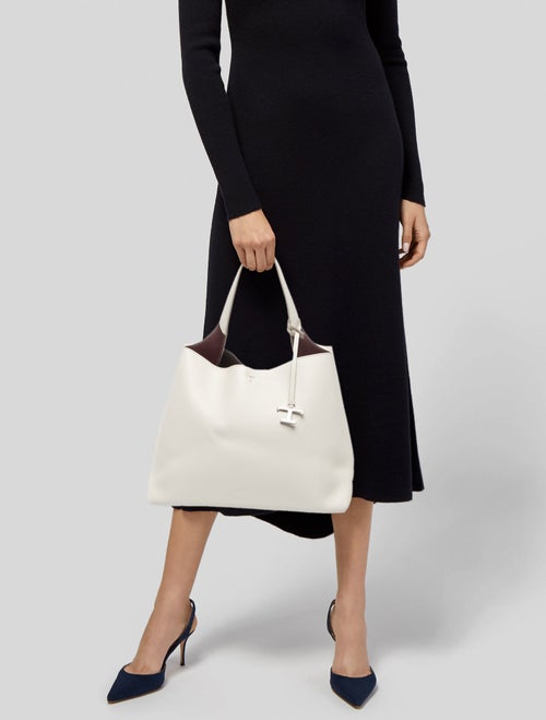 Tod's Leather Hobo Medium