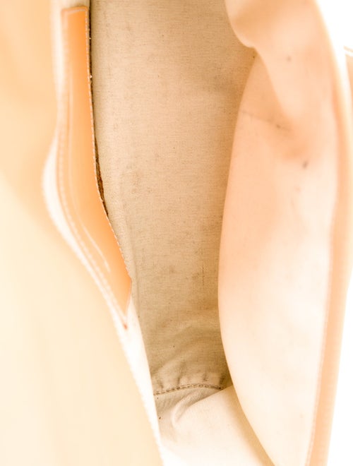 Tod's Leather Shoulder Bag