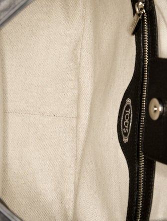 Tod's Leather Shoulder Bag