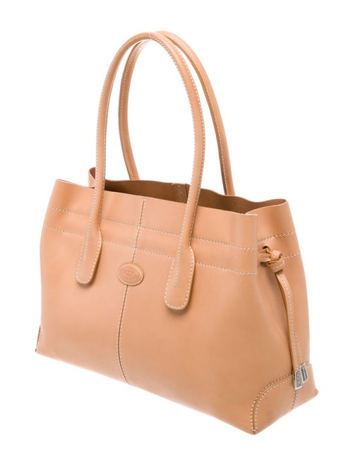Tod's Leather Shoulder Bag