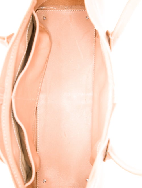 Tod's Leather Shoulder Bag