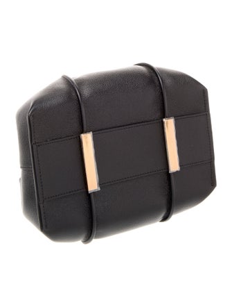 Tod's Leather T Timeless