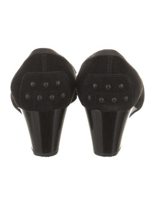 Tod's Suede Pumps