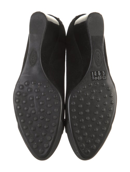 Tod's Suede Pumps