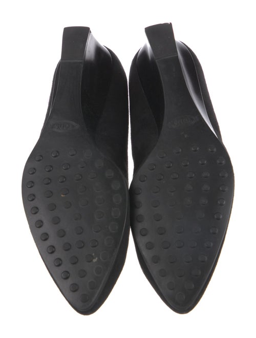 Tod's Suede Pumps