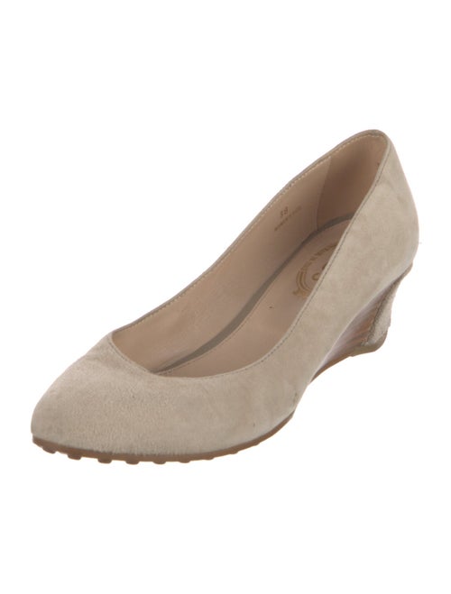 Tod's Suede Pumps
