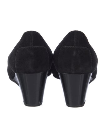 Tod's Suede Pumps