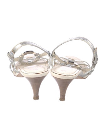 Tod's Leather T-Strap Sandals