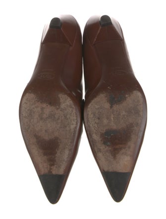 Tod's Leather Chain-Link Accents Pumps