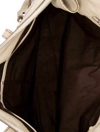 Tod's Leather Shoulder Bag