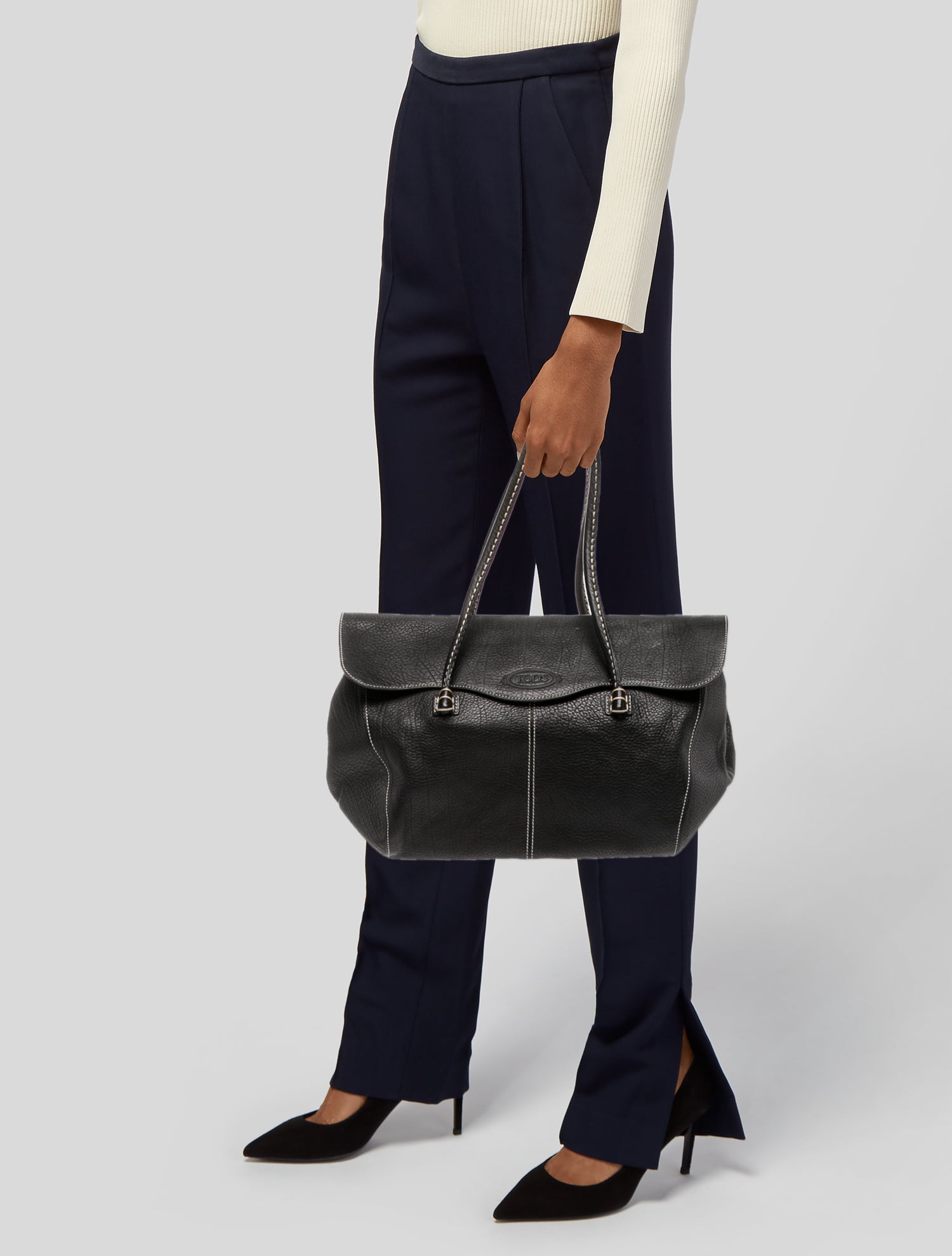 Tod's Leather Shoulder Bag