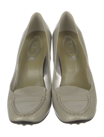 Tod's Leather Pumps