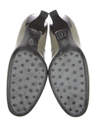Tod's Leather Pumps
