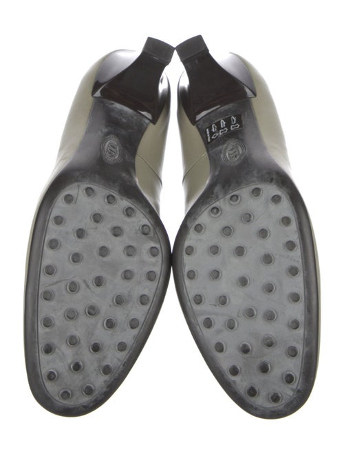 Tod's Leather Pumps