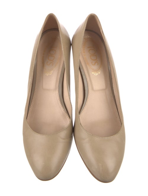 Tod's Leather Pumps
