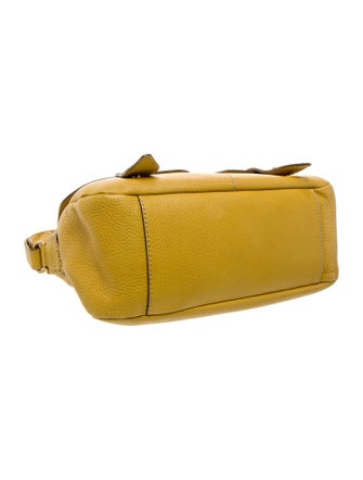 Tod's Leather Shoulder Bag