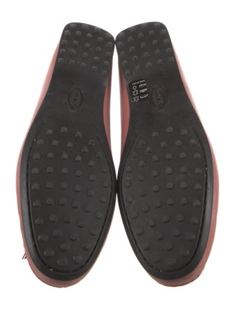 Tod's Signature Logo Leather Loafers