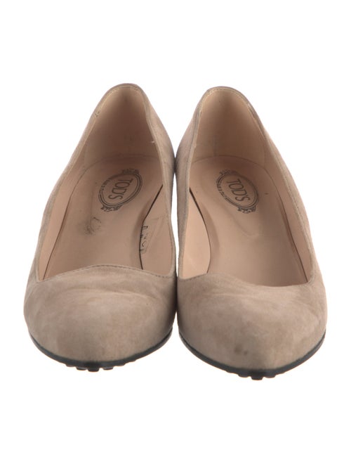 Tod's Suede Pumps