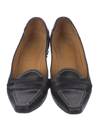 Tod's Leather Whipstitch Trim Pumps