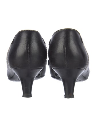 Tod's Leather Whipstitch Trim Pumps