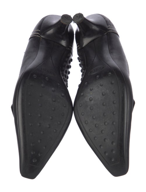 Tod's Leather Whipstitch Trim Pumps