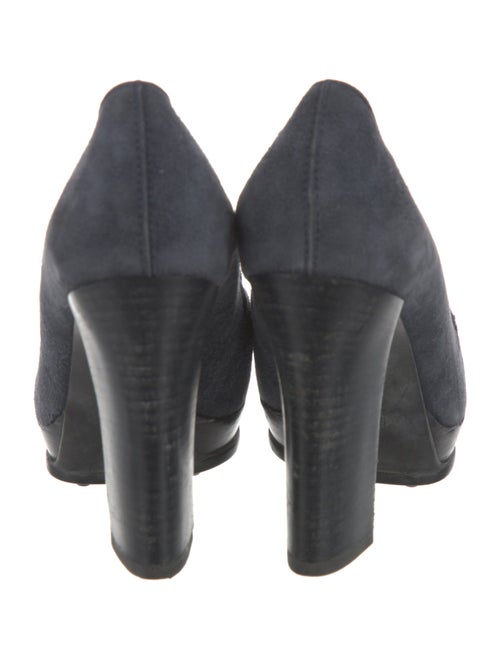 Tod's Suede Pumps