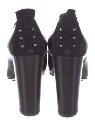 Tod's Leather Studded Accents Pumps