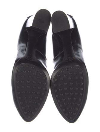 Tod's Leather Studded Accents Pumps