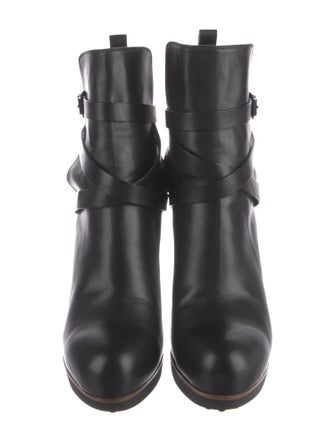 Tod's Leather Boots