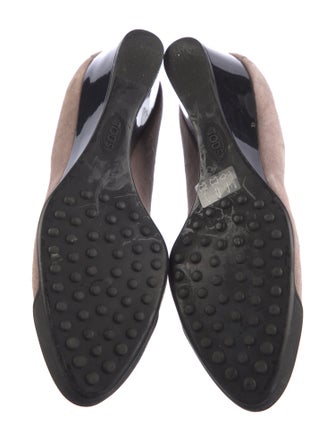 Tod's Suede Pumps