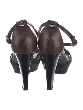 Tod's Leather Sandals