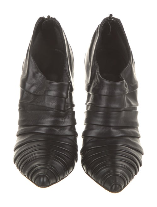 Tom Ford Leather Pumps