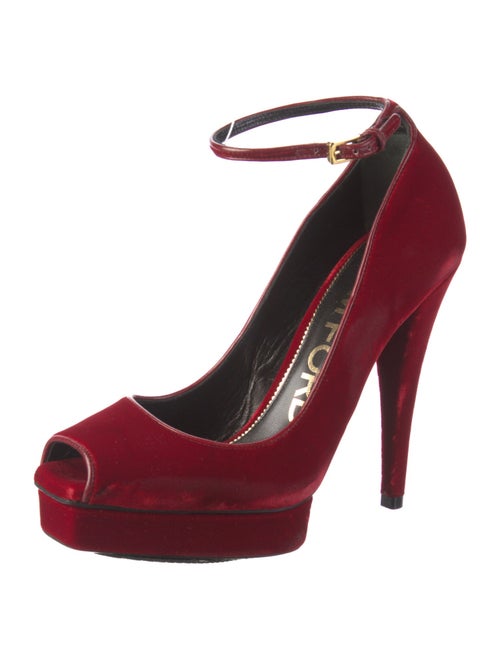 Tom Ford Velvet Pumps