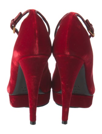 Tom Ford Velvet Pumps