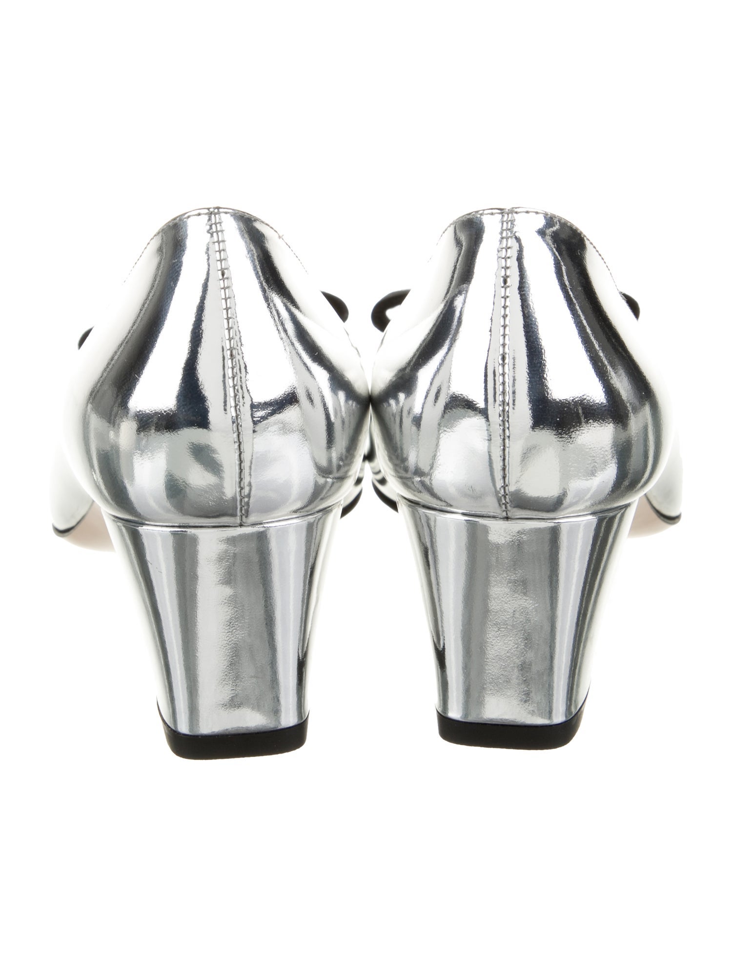 Tom Ford Patent Leather Bow Accents Pumps